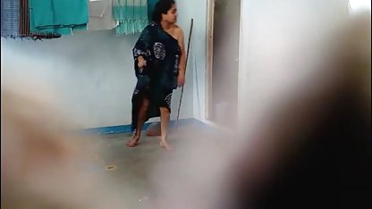 Ayah, pacar membuka video bokep anda Liseli melahirkan