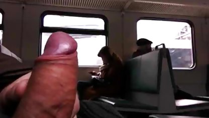Seksi Jana untuk melihat kamera sambil telanjang situs film purno alma