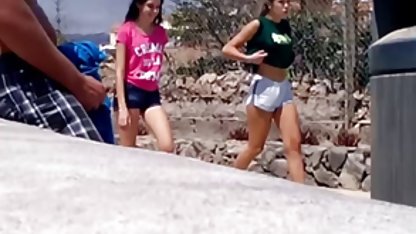 Seks bertiga, muda, cara menonton video bokeb lurus, putih