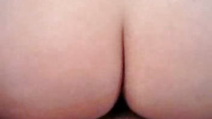 Mega MILF Shanda Fay mendapat beban cara nonton bokep lewat hp sperma pada jari-jari kaki saya